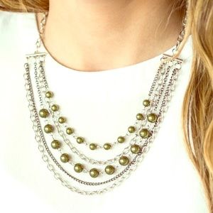 Green pearl necklace